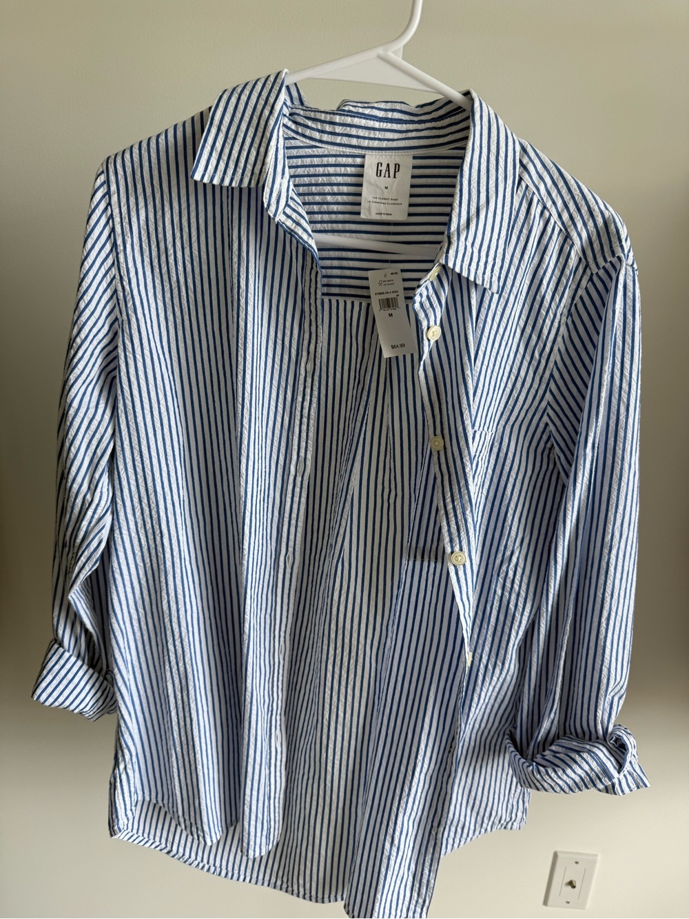 GAP NWT Striped Blue and White Stripe Button-Up Shirt Womens